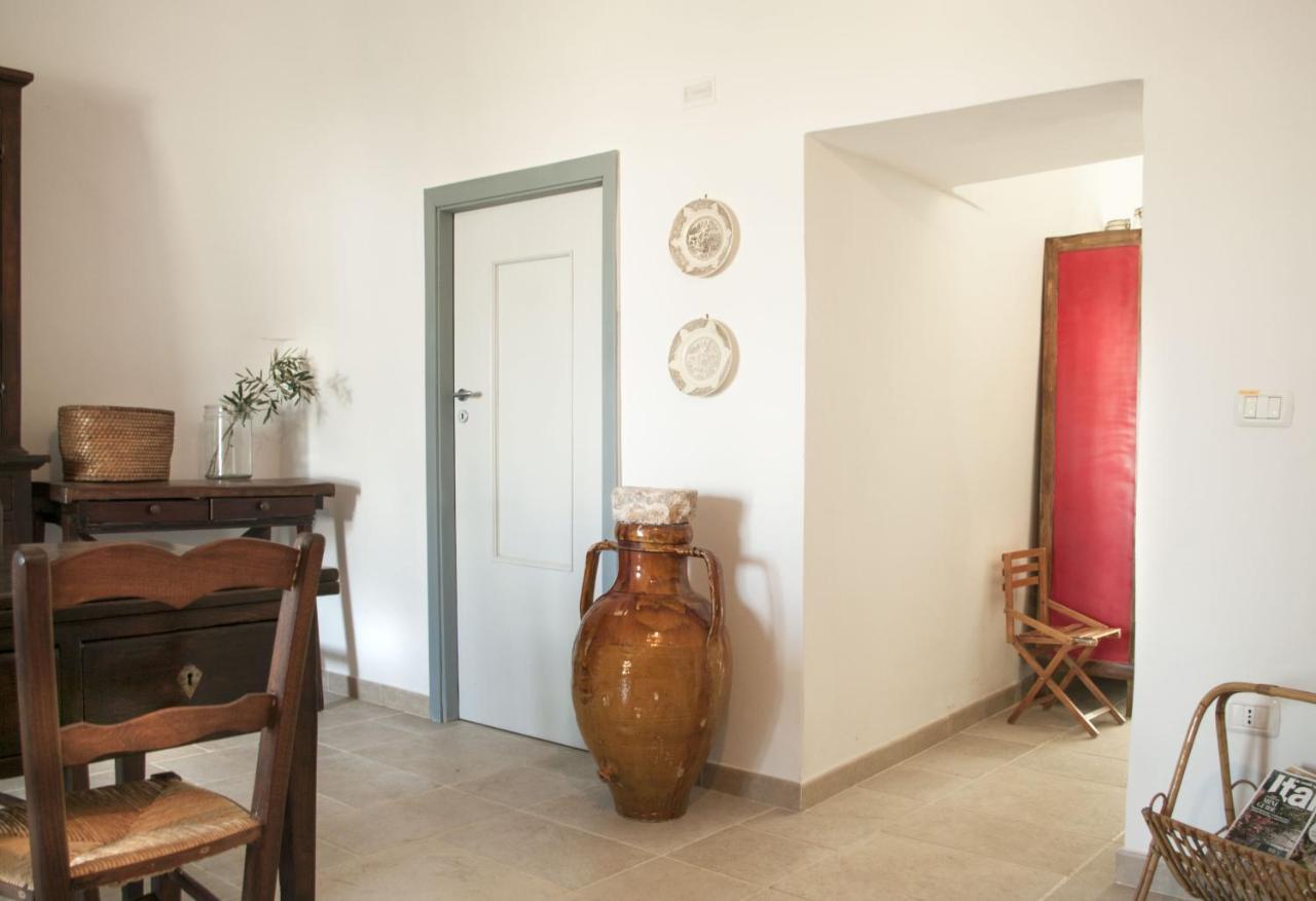 Il Trullo Bianco A Masseria Santalachicca Masseria Orimini Exterior foto